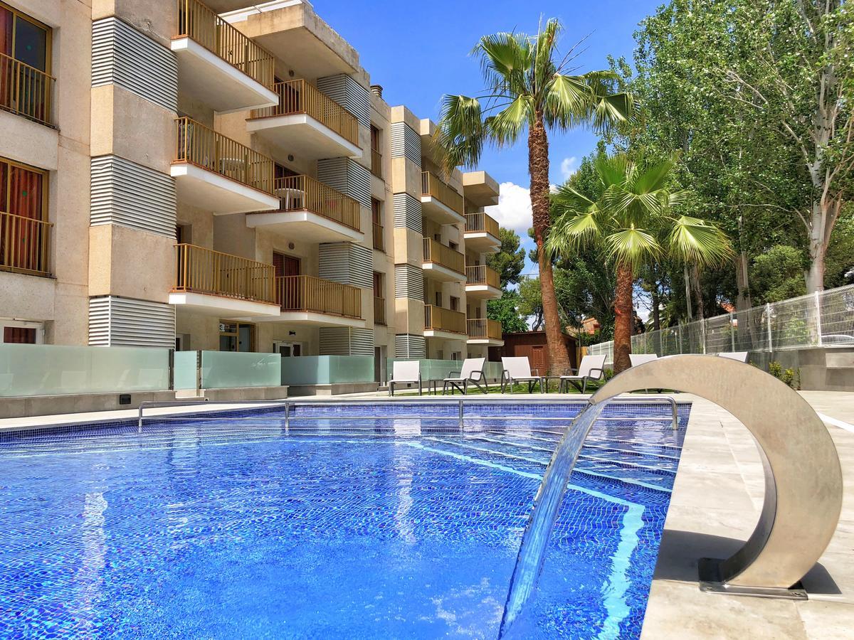 Rentalmar Pins Marina Cambrils Bagian luar foto