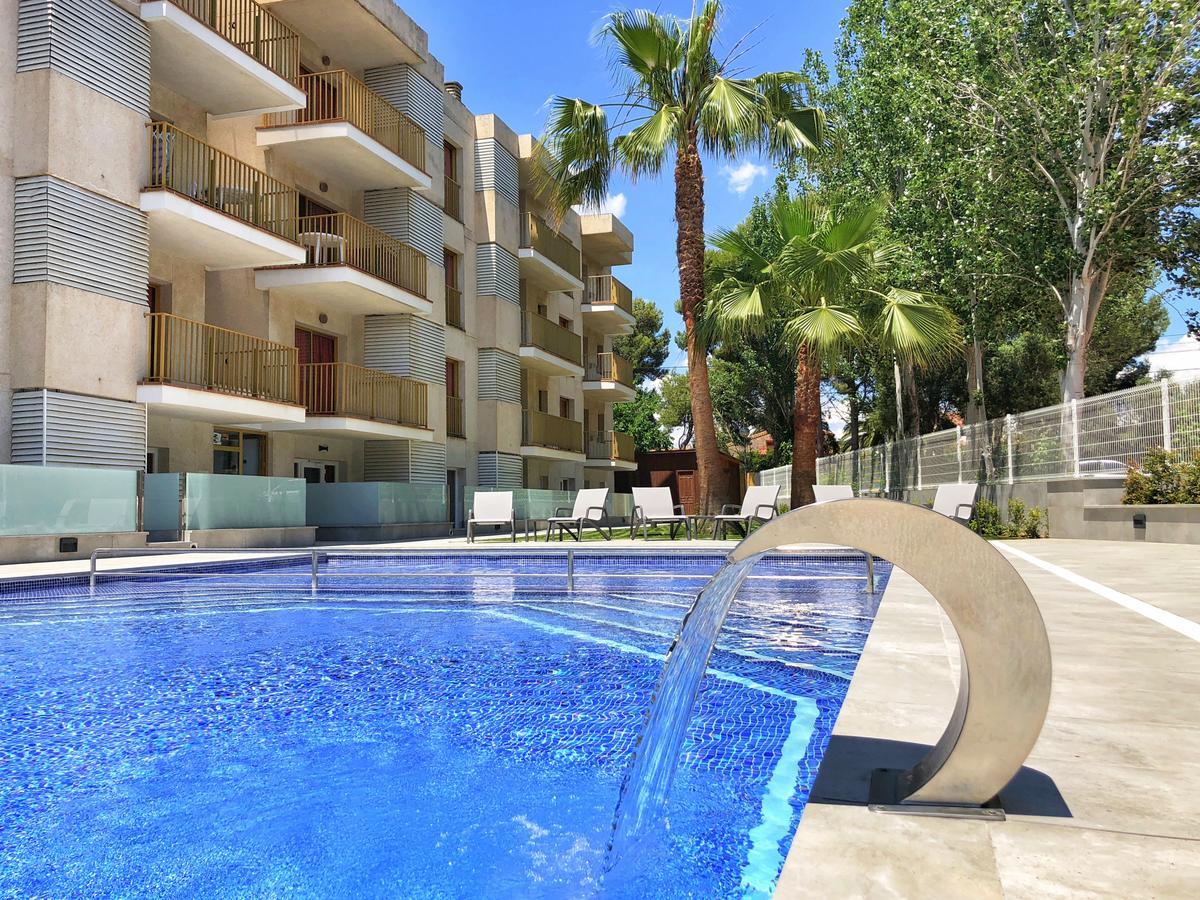 Rentalmar Pins Marina Cambrils Bagian luar foto